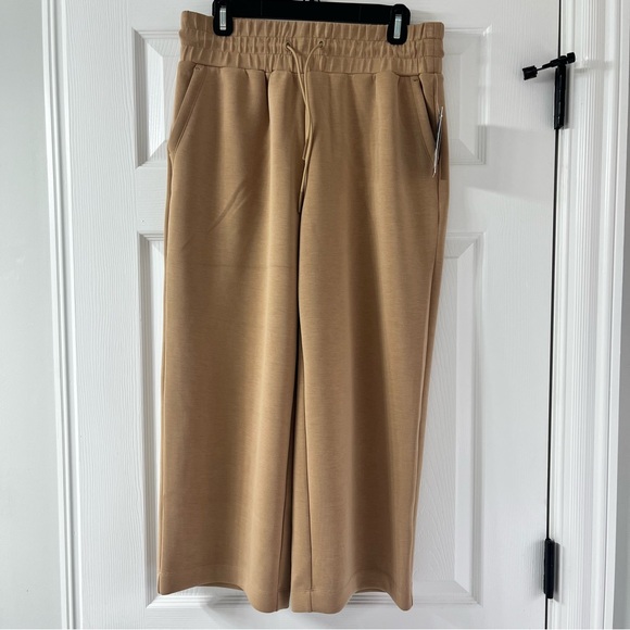 Huk Bayside Crop Pant - Picture 2 of 6